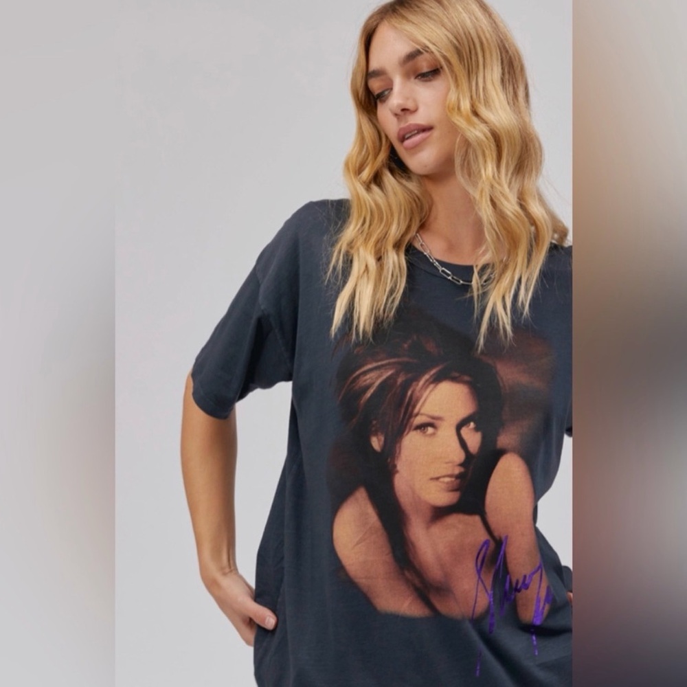 DAYDREAMER Shania Twain 1998 Tour Merch Tee🎸🩵